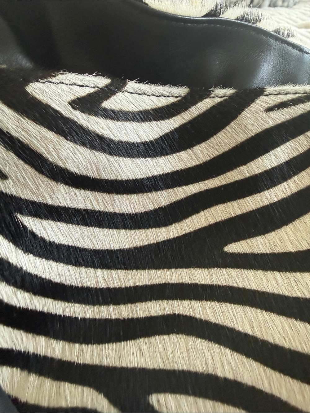 Zebra Print Hobo Bag with Black Handle chain not included - Picture 7 of 8